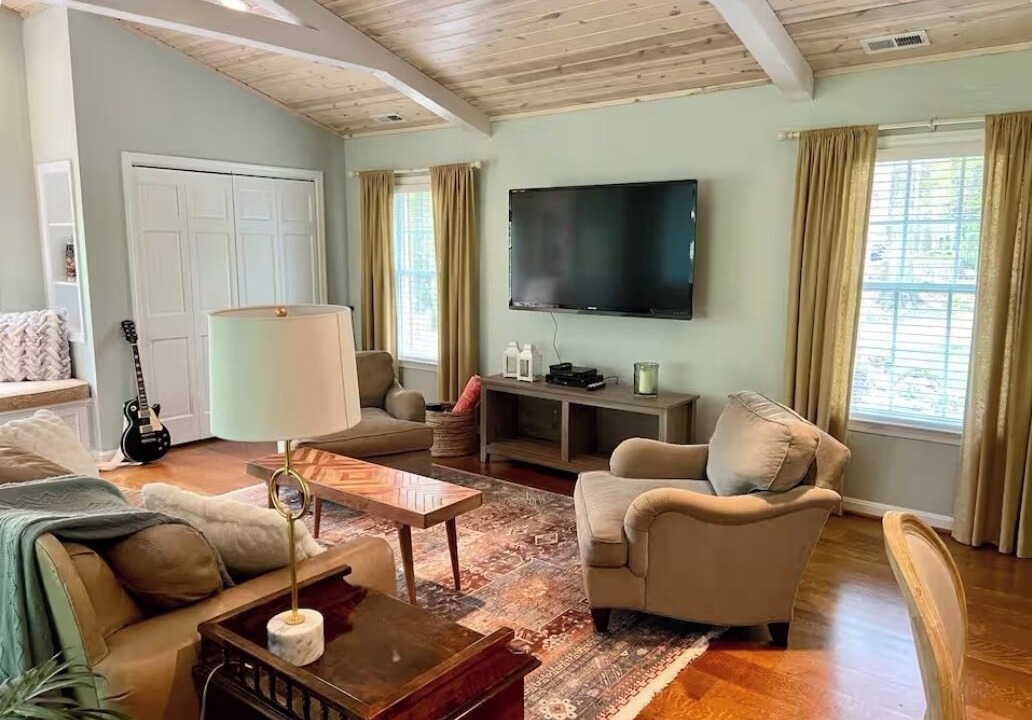 Photo of Livingroom in Henryton