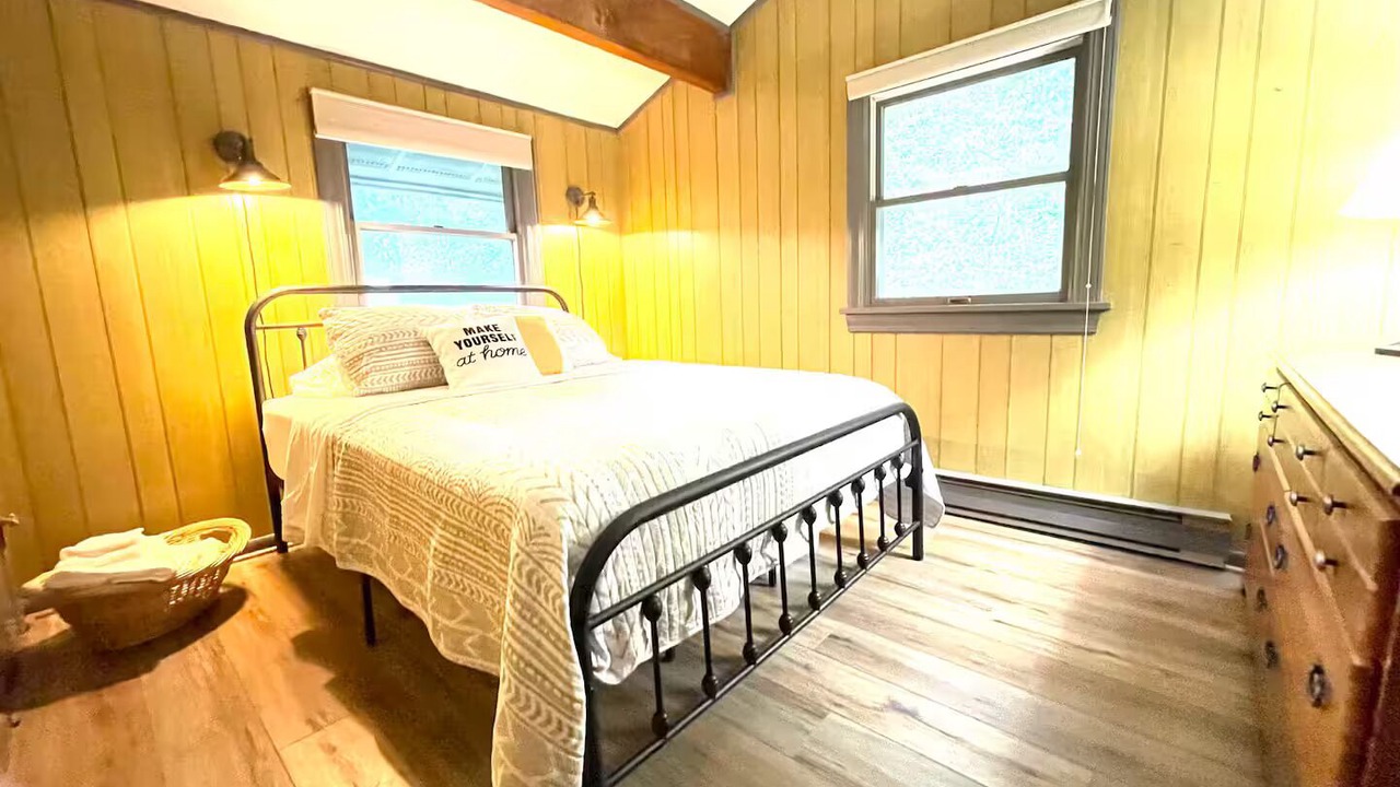 Photo of Bedroom in Boswell