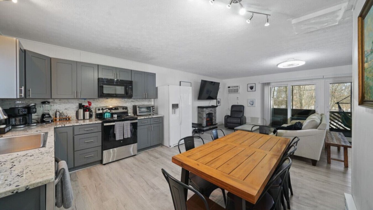 Photo of Kitchen in Streetsboro
