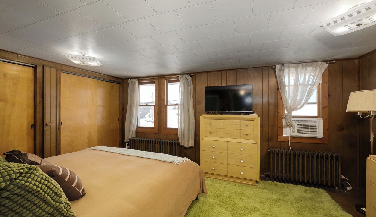 Photo of Bedroom in Perryopolis