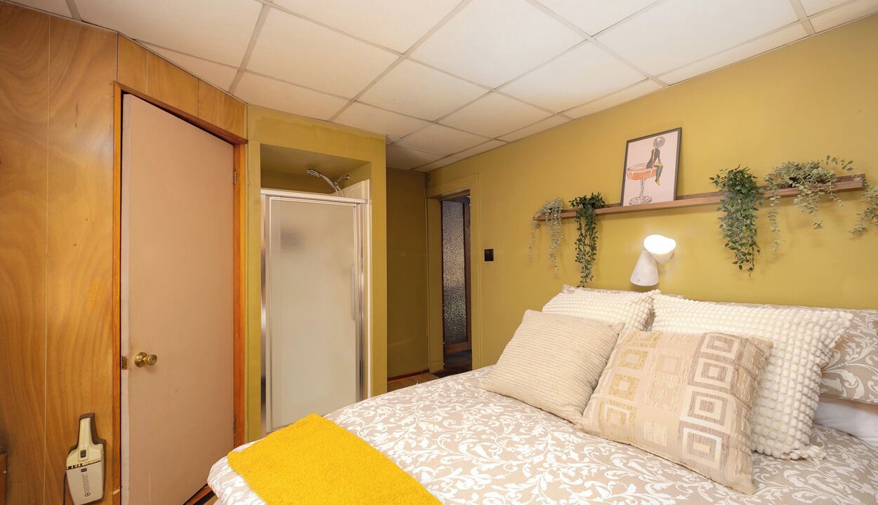 Photo of Bedroom in Perryopolis