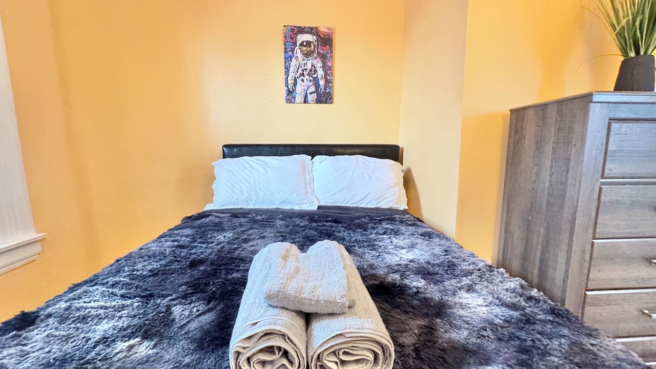Photo of Bedroom in Weehawken