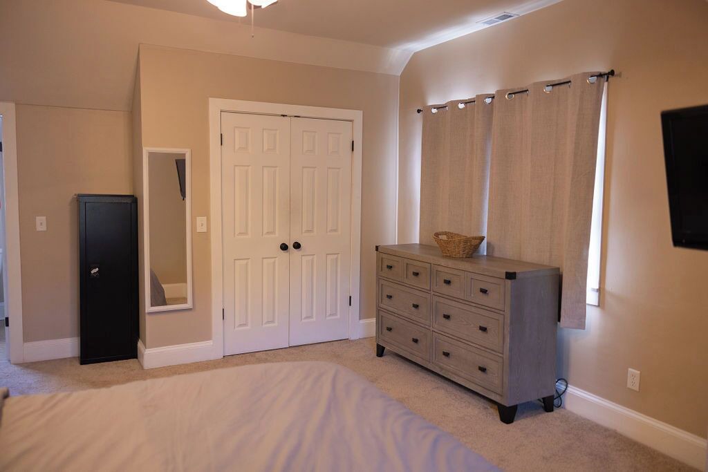 Photo of Bedroom in White Hall