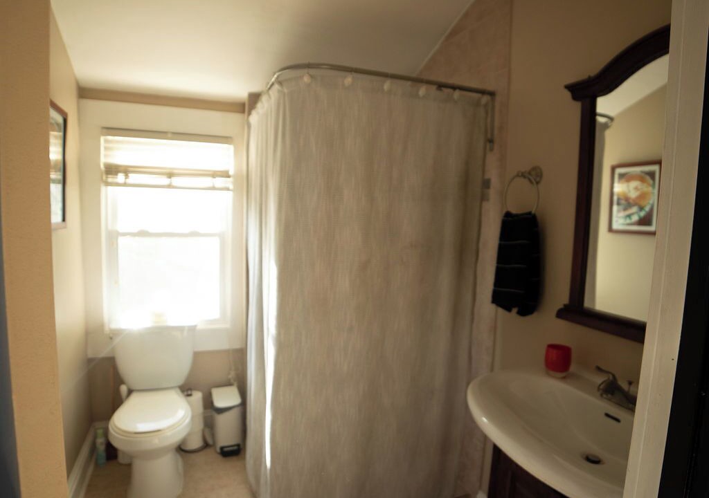 Photo of Bathroom in White Hall