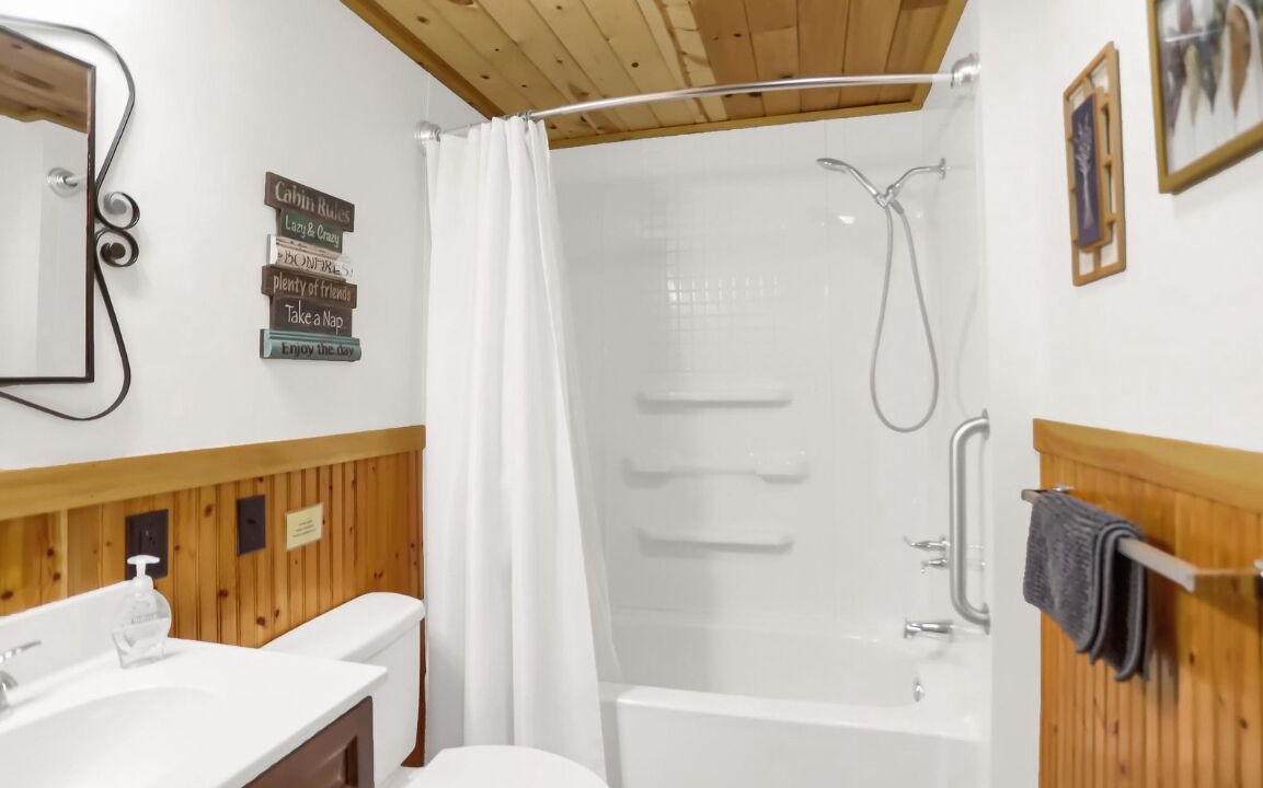 Photo of Bathroom in Swengel