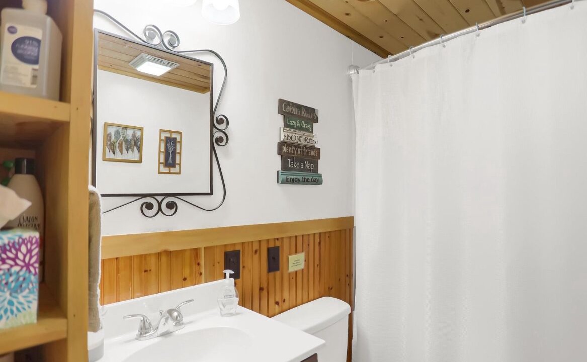 Photo of Bathroom in Swengel