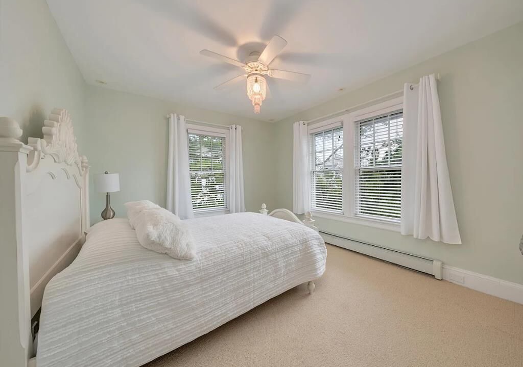 Photo of Bedroom in Admiral Estates