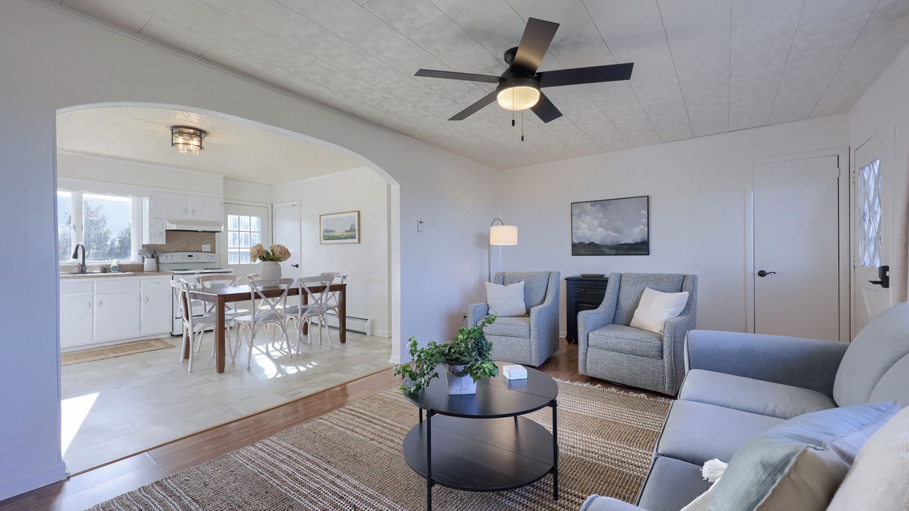 Photo of Livingroom in Spring Glen