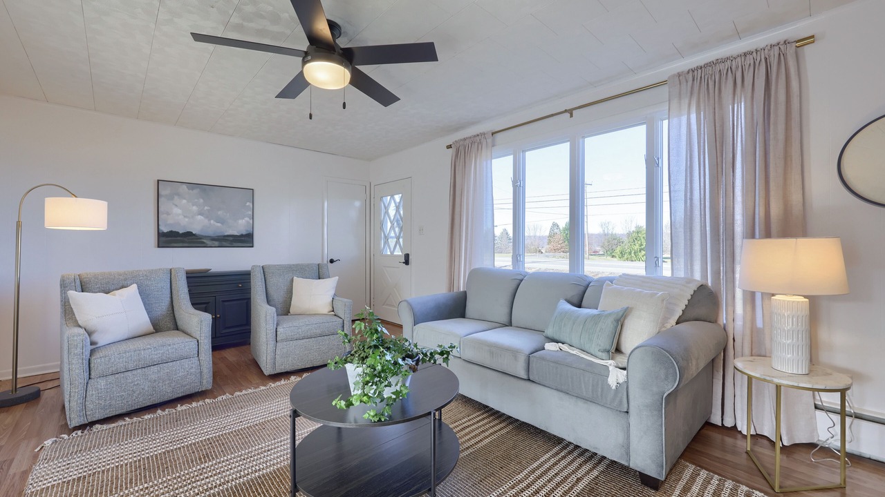 Photo of Livingroom in Spring Glen