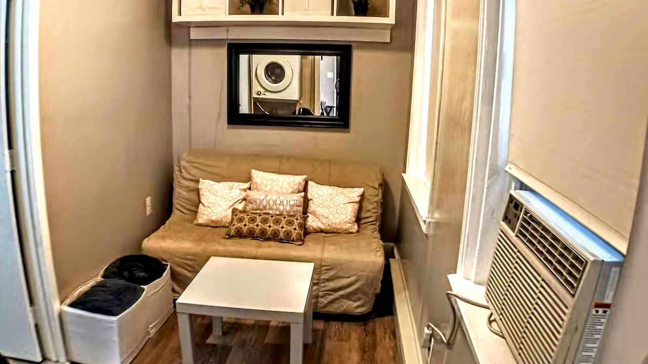 Photo of Livingroom in Norris Square