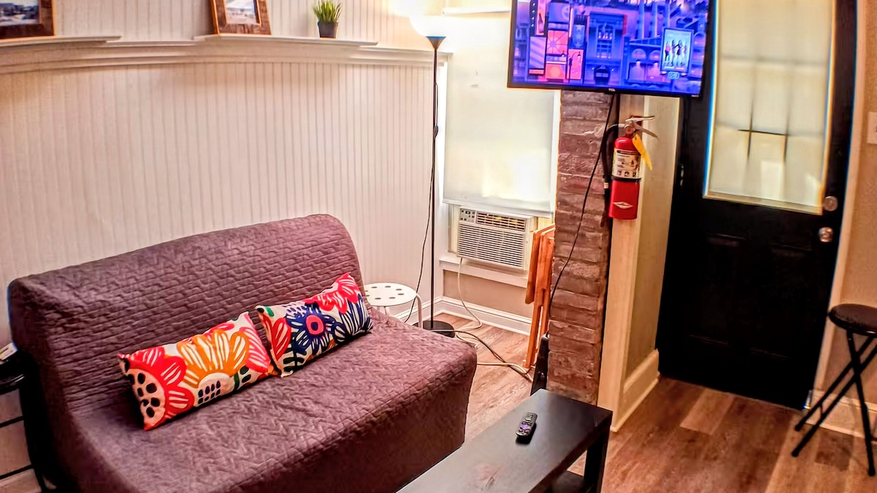 Photo of Livingroom in Norris Square