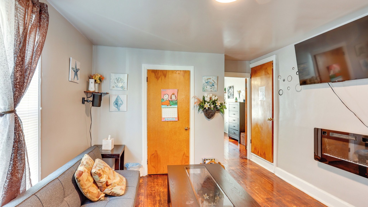 Photo of Livingroom in Penbrook