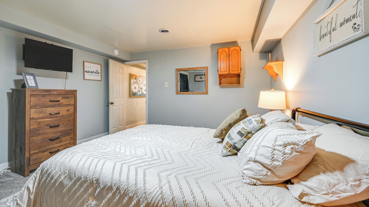Photo of Bedroom in Halfway