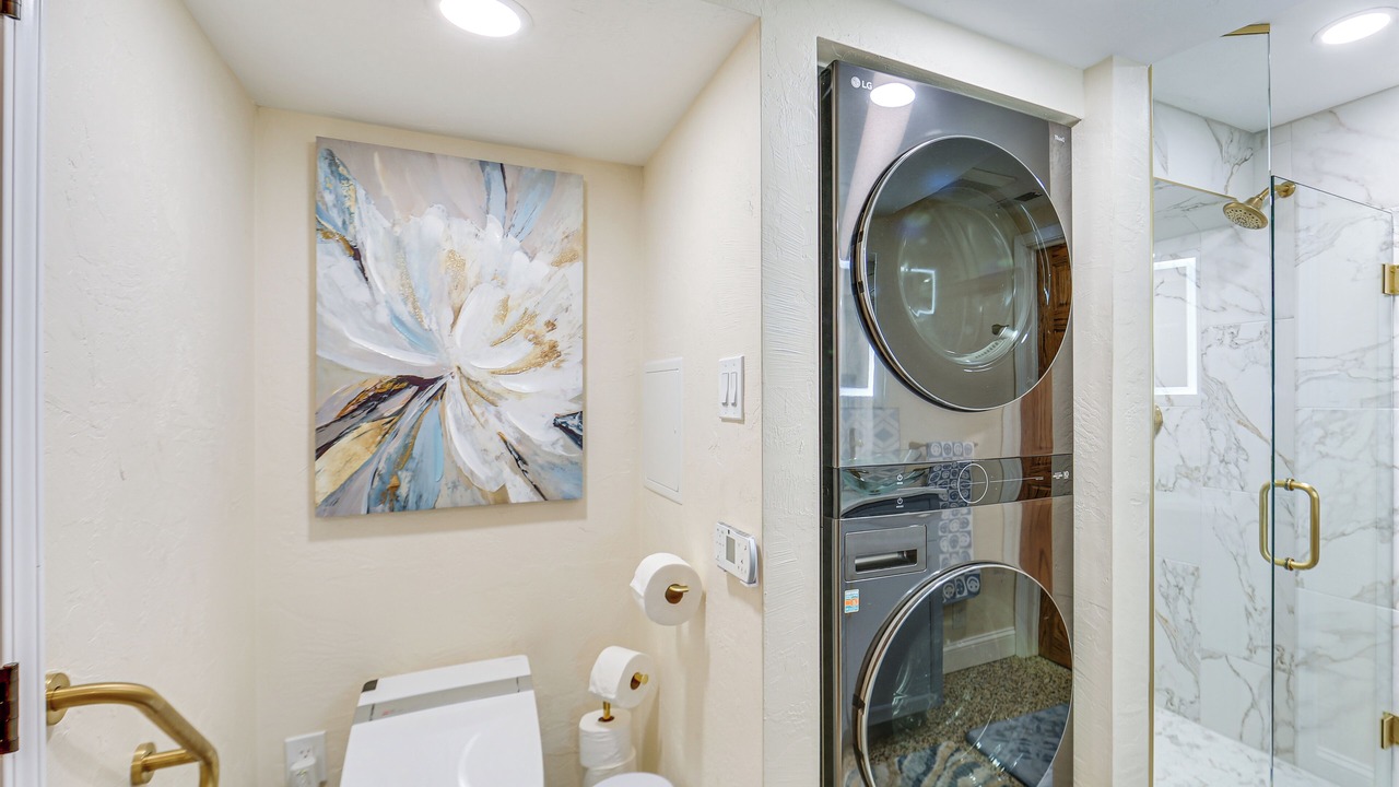 Photo of Bathroom in Natrona