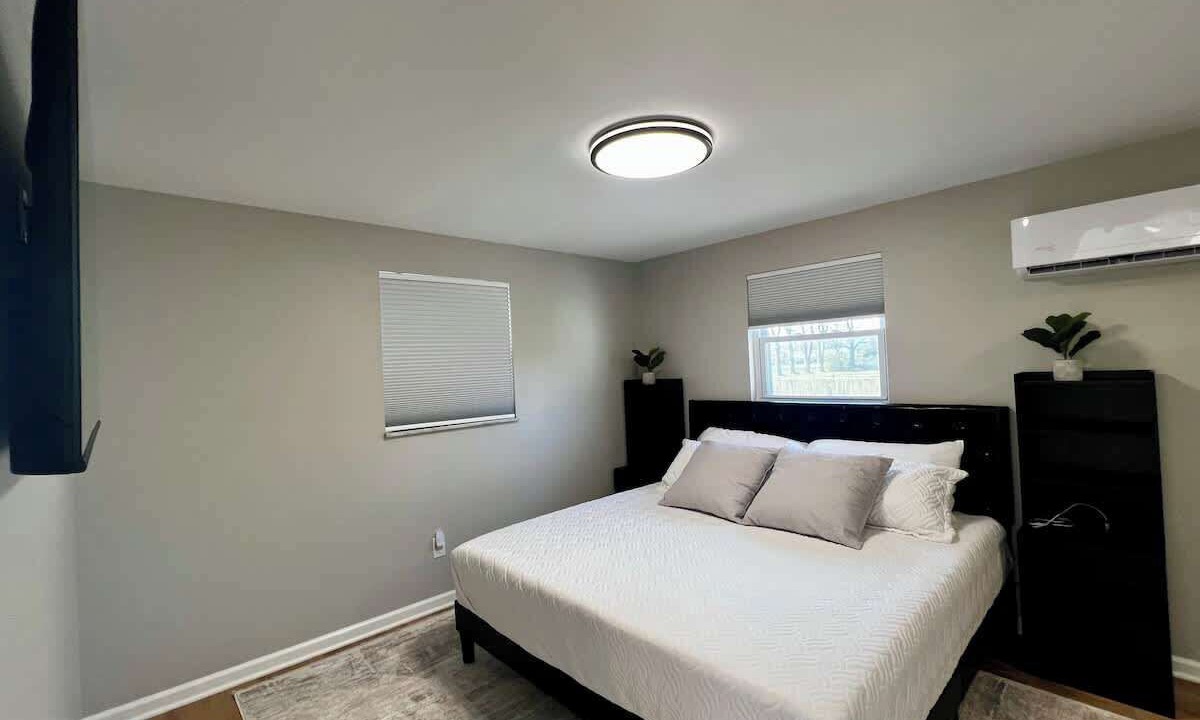 Photo of Bedroom in Day Heights
