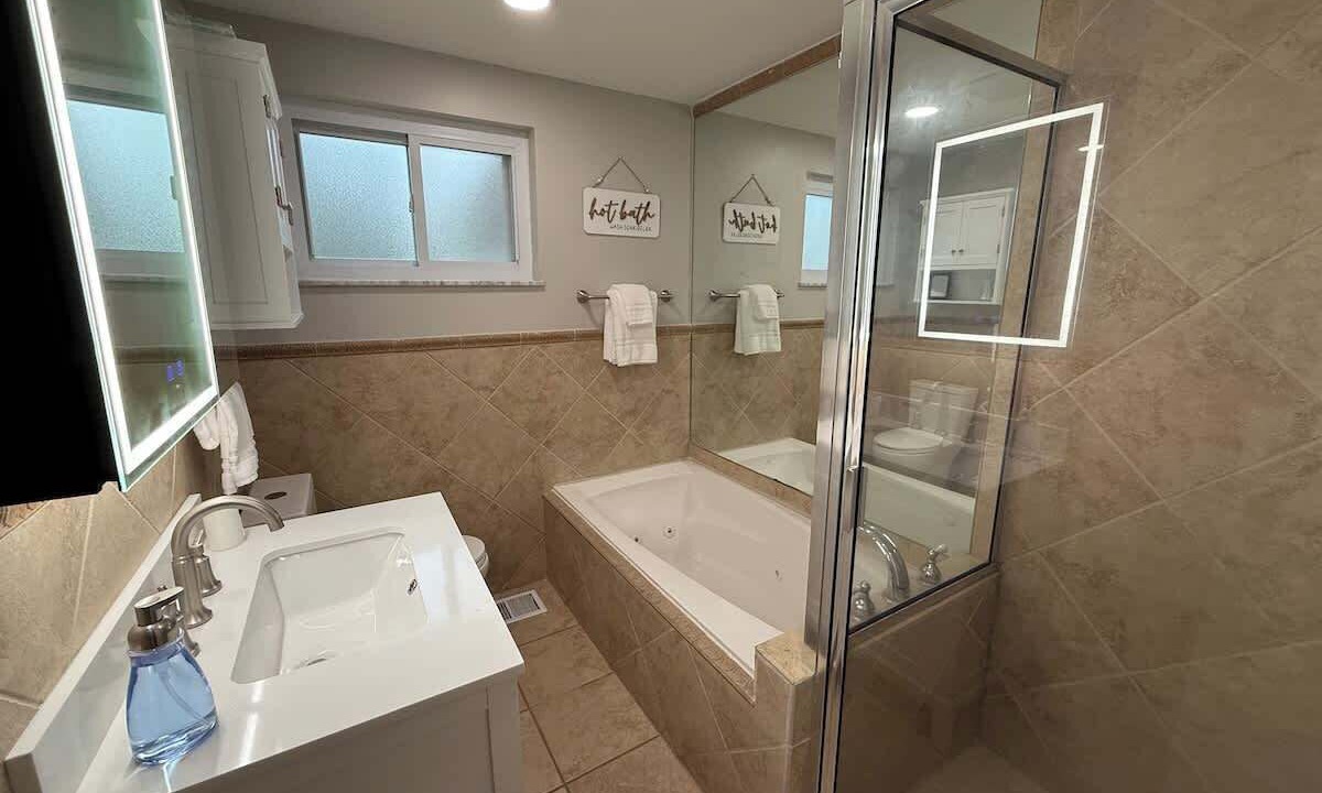 Photo of Bathroom in Day Heights