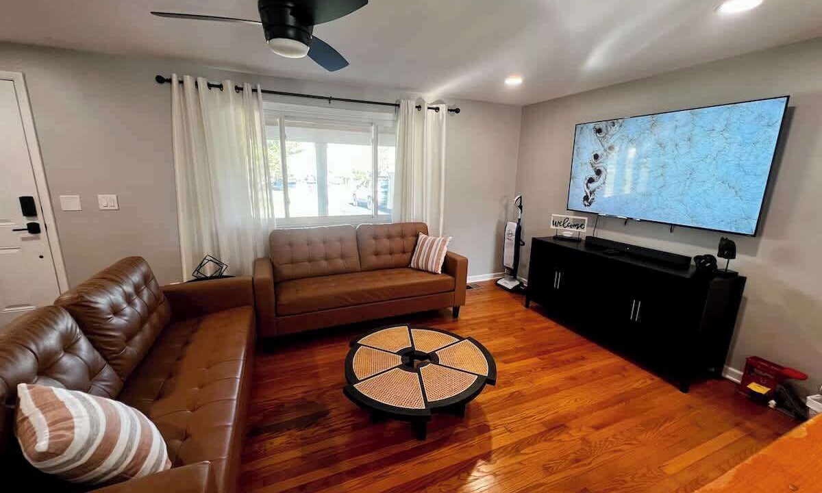 Photo of Livingroom in Day Heights