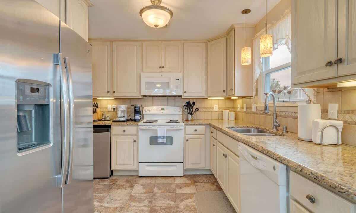 Photo of Kitchen in Avalon