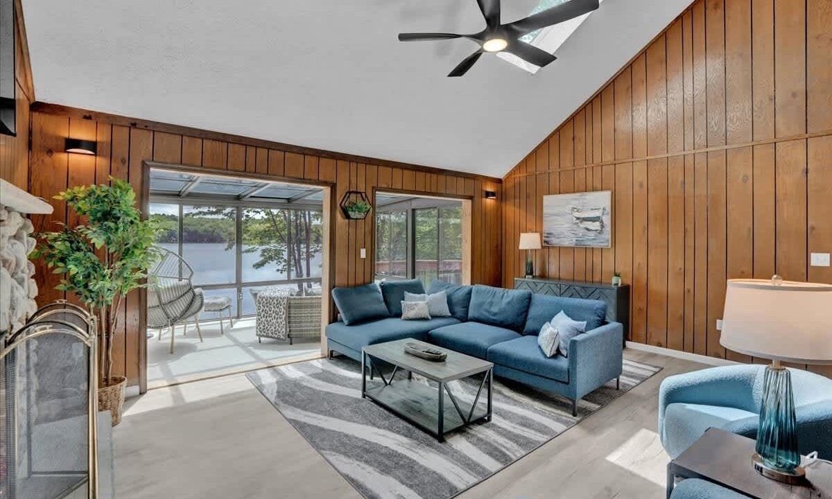 Photo of Livingroom in Gouldsboro