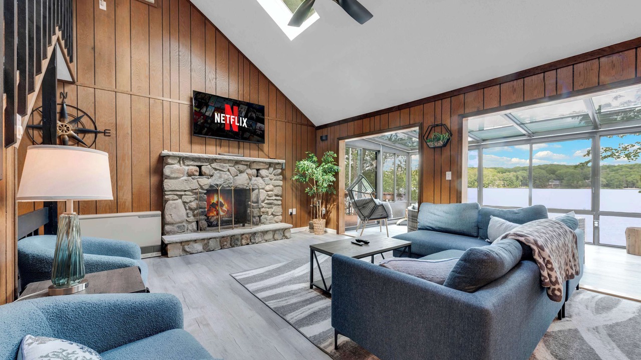 Photo of Livingroom in Gouldsboro