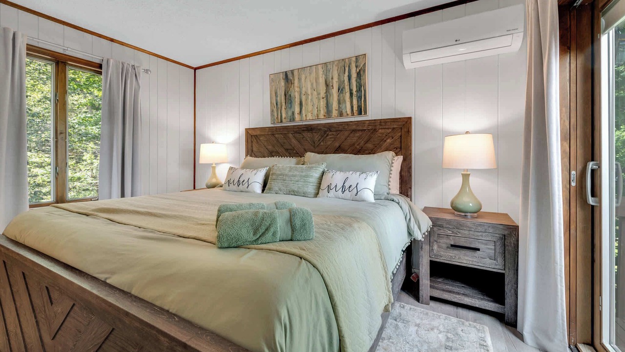 Photo of Bedroom in Gouldsboro