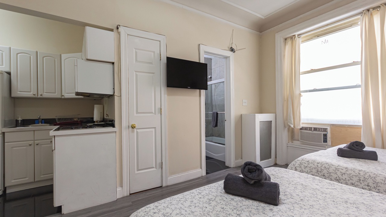 Photo of Bedroom in Midtown South