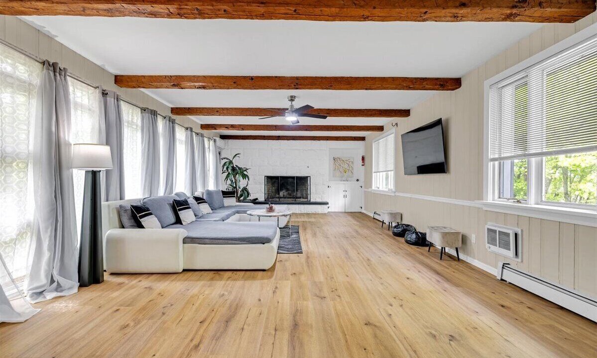 Photo of Livingroom in Stroudsburg