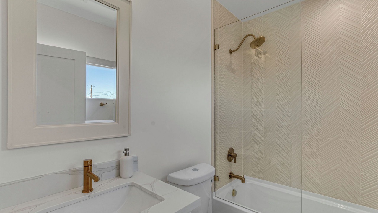 Photo of Bathroom in Garfield