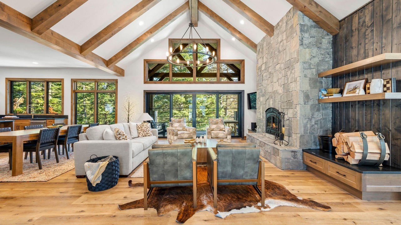 Photo of Livingroom in Tamarack Resort