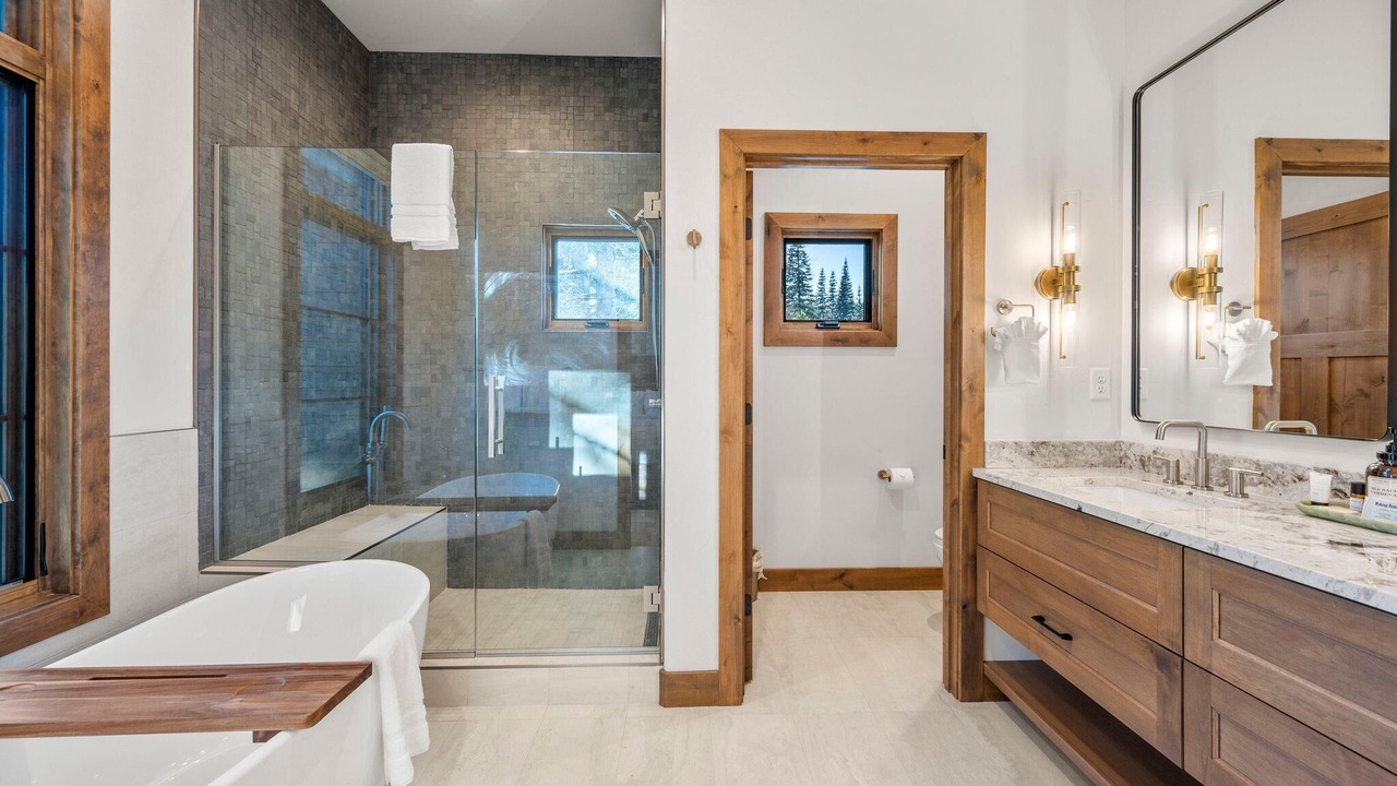 Photo of Bathroom in Tamarack Resort
