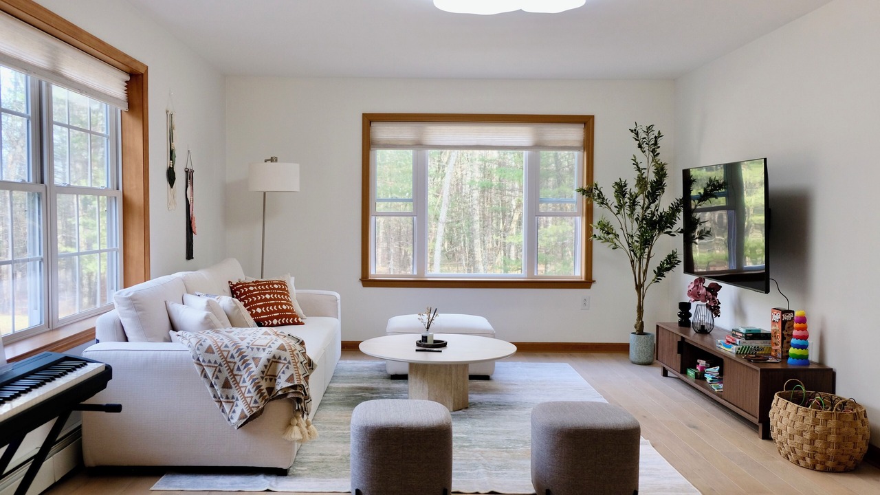 Photo of Livingroom in Accord