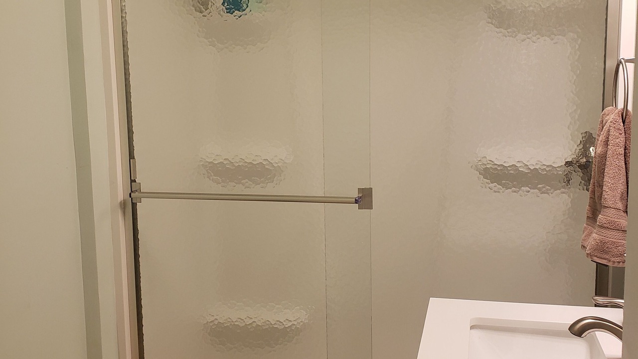 Photo of Bathroom in Mill Run