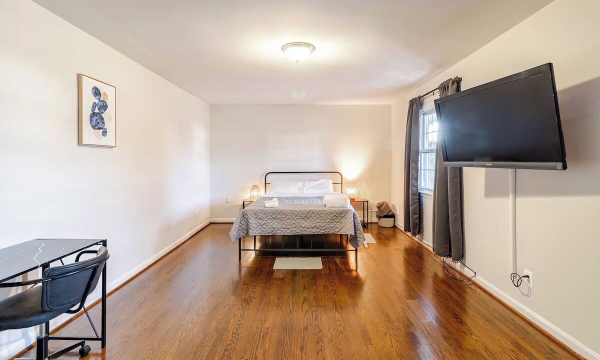 Photo of Bedroom in Oxon Hill-Glassmanor
