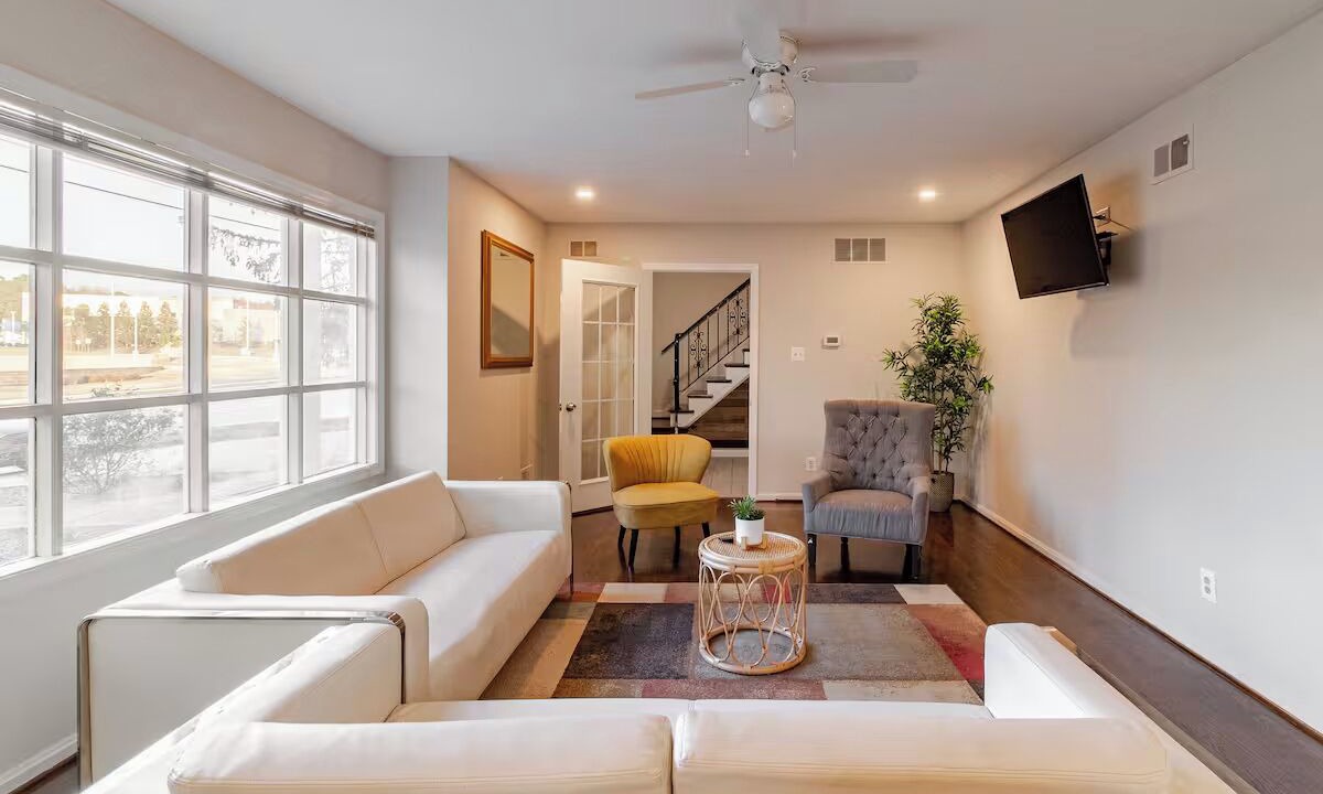 Photo of Livingroom in Oxon Hill-Glassmanor