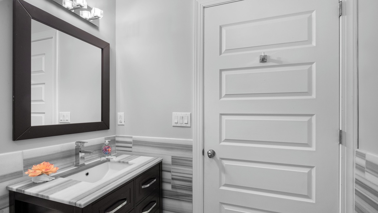 Photo of Bathroom in North Philadelphia
