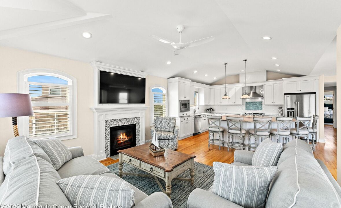 Photo of Livingroom in Harvey Cedars