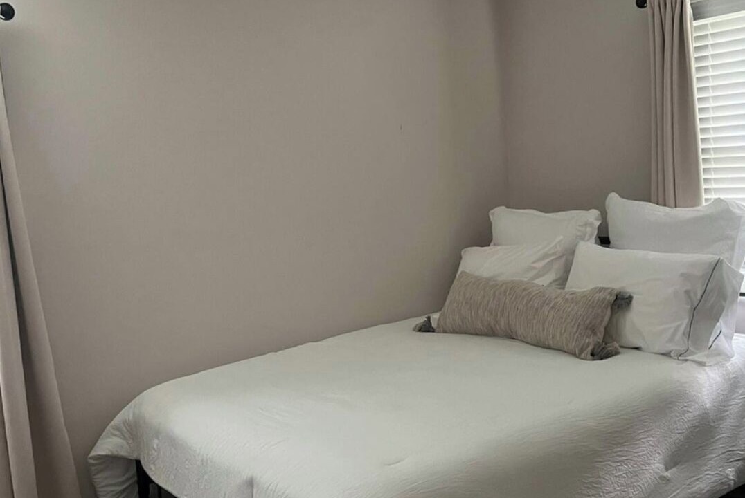 Photo of Bedroom in Roselawn Finance