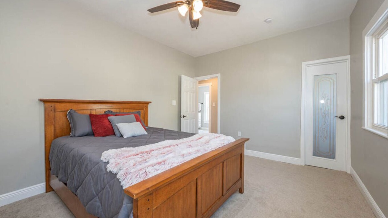 Photo of Bedroom in Salem