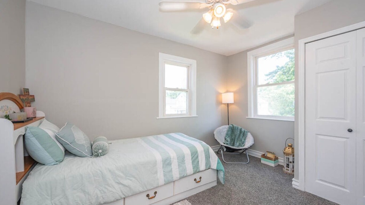 Photo of Bedroom in Salem