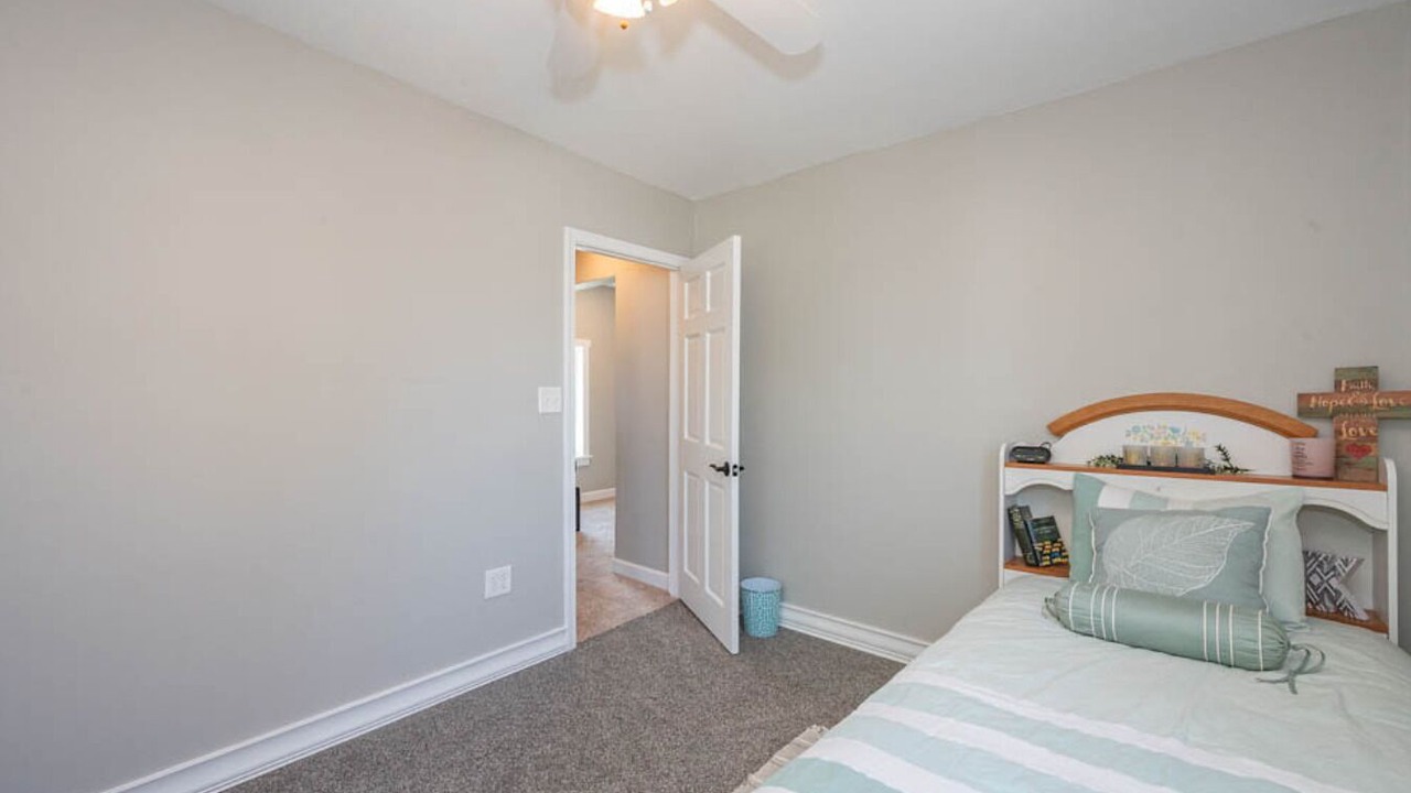 Photo of Bedroom in Salem