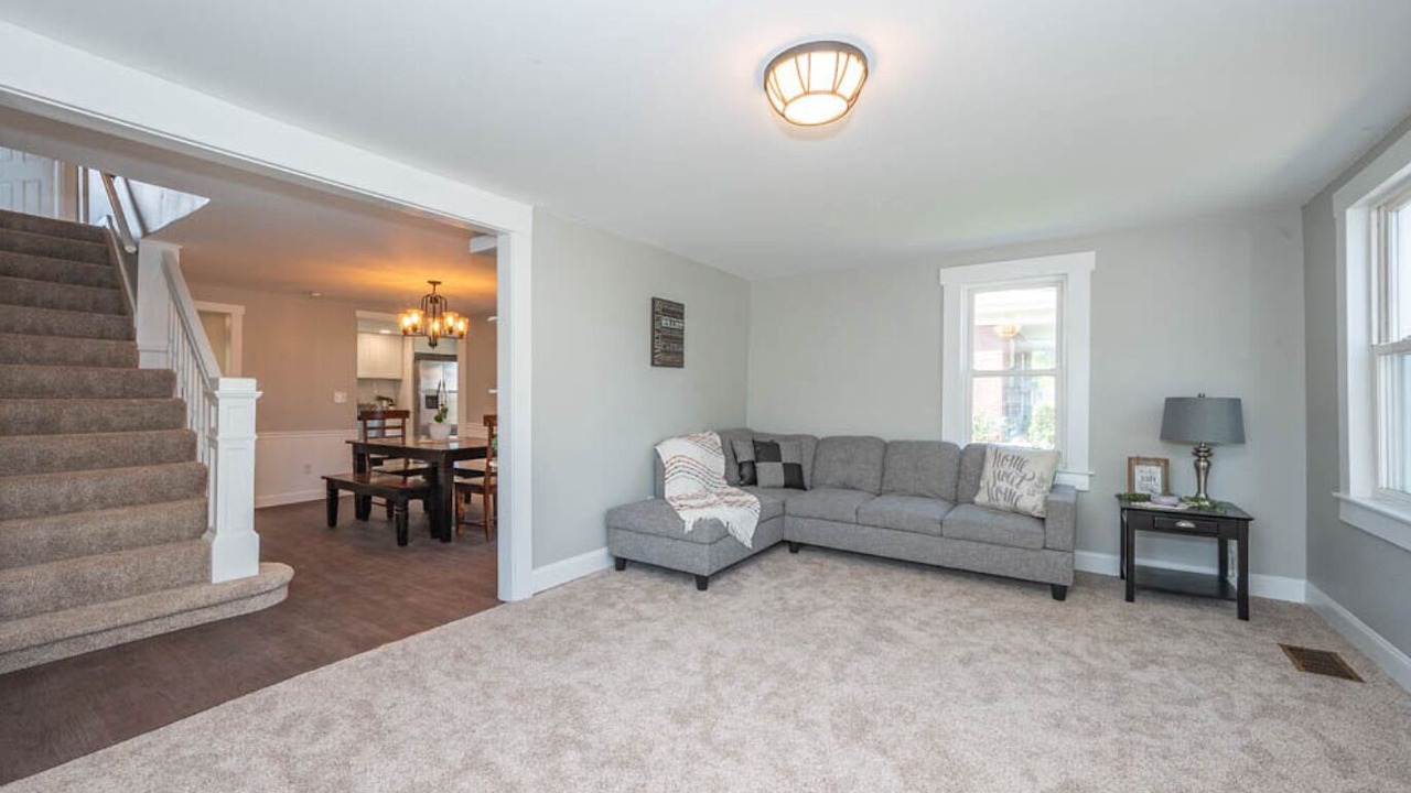 Photo of Livingroom in Salem