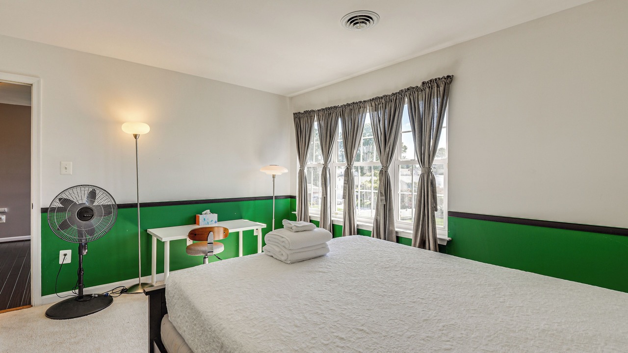 Photo of Bedroom in Nottingham