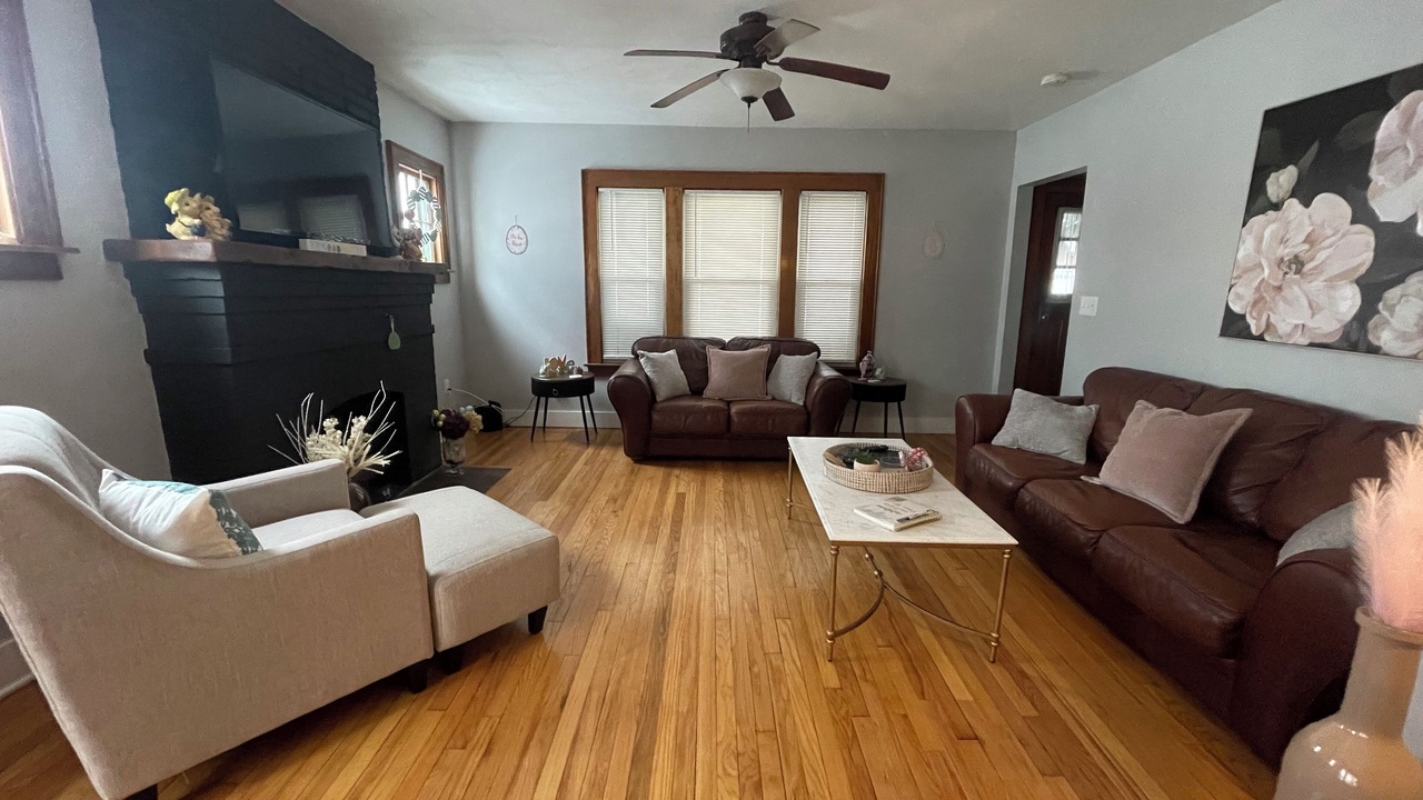 Photo of Livingroom in Syracuse