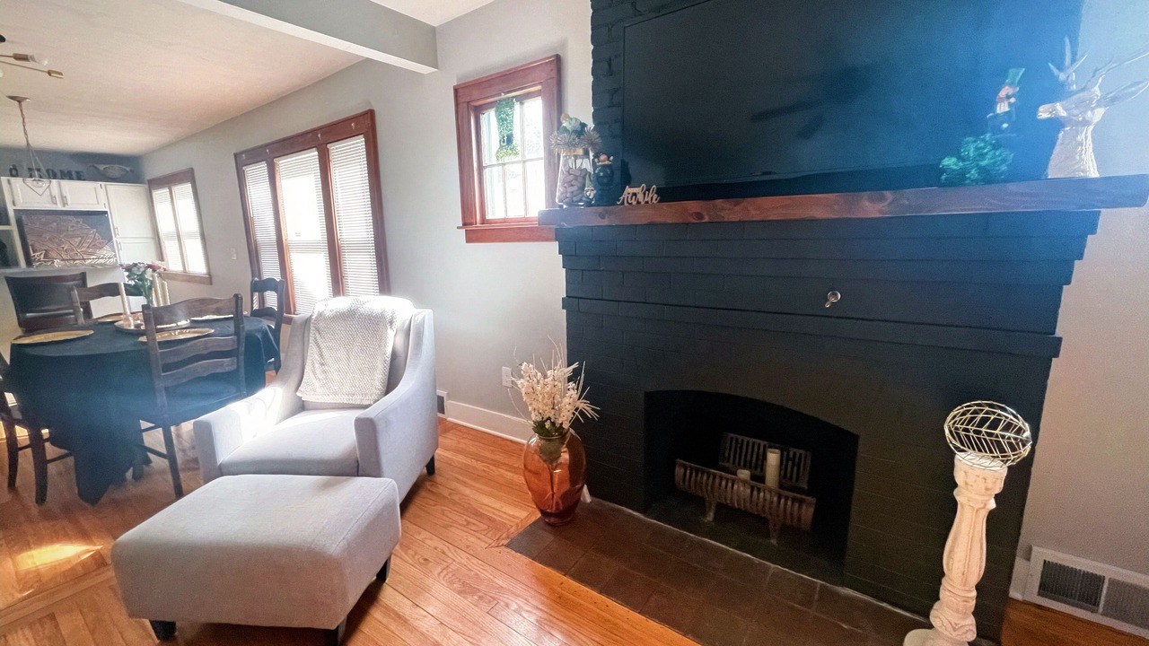 Photo of Livingroom in Syracuse