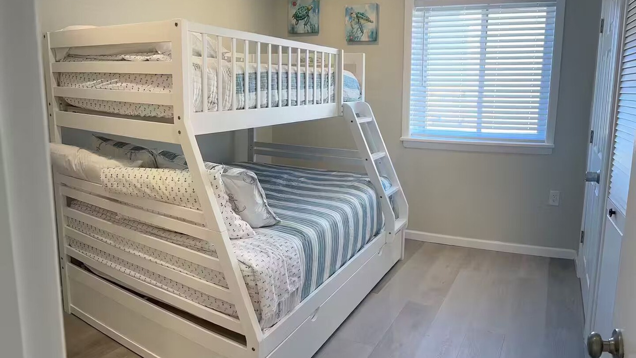 Photo of Bedroom in Seaside Heights