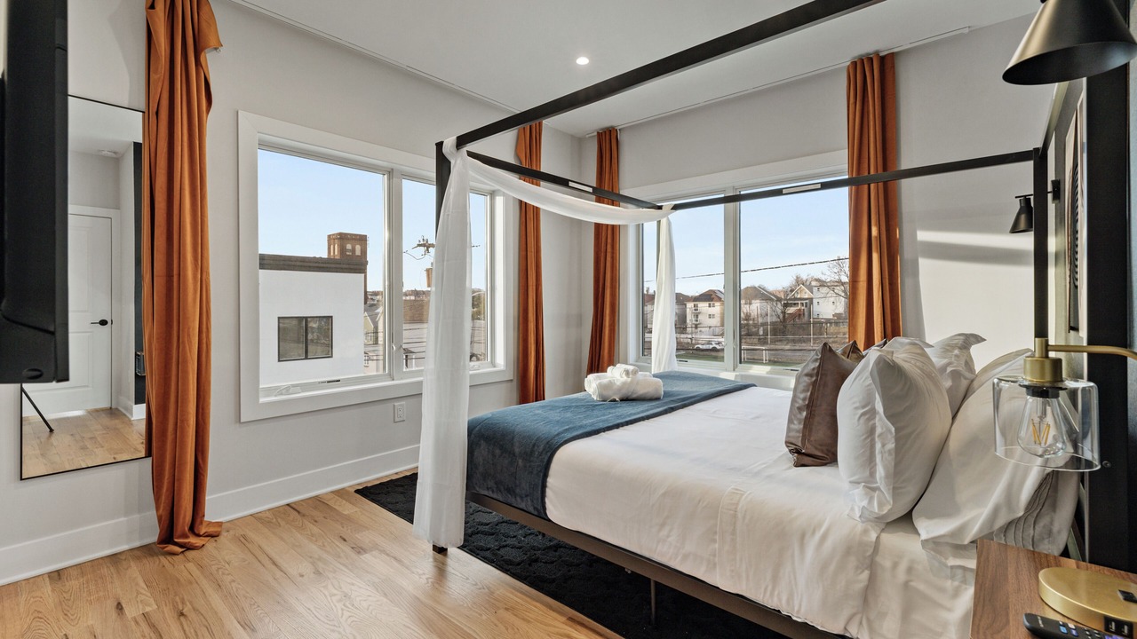 Photo of Bedroom in Kearny