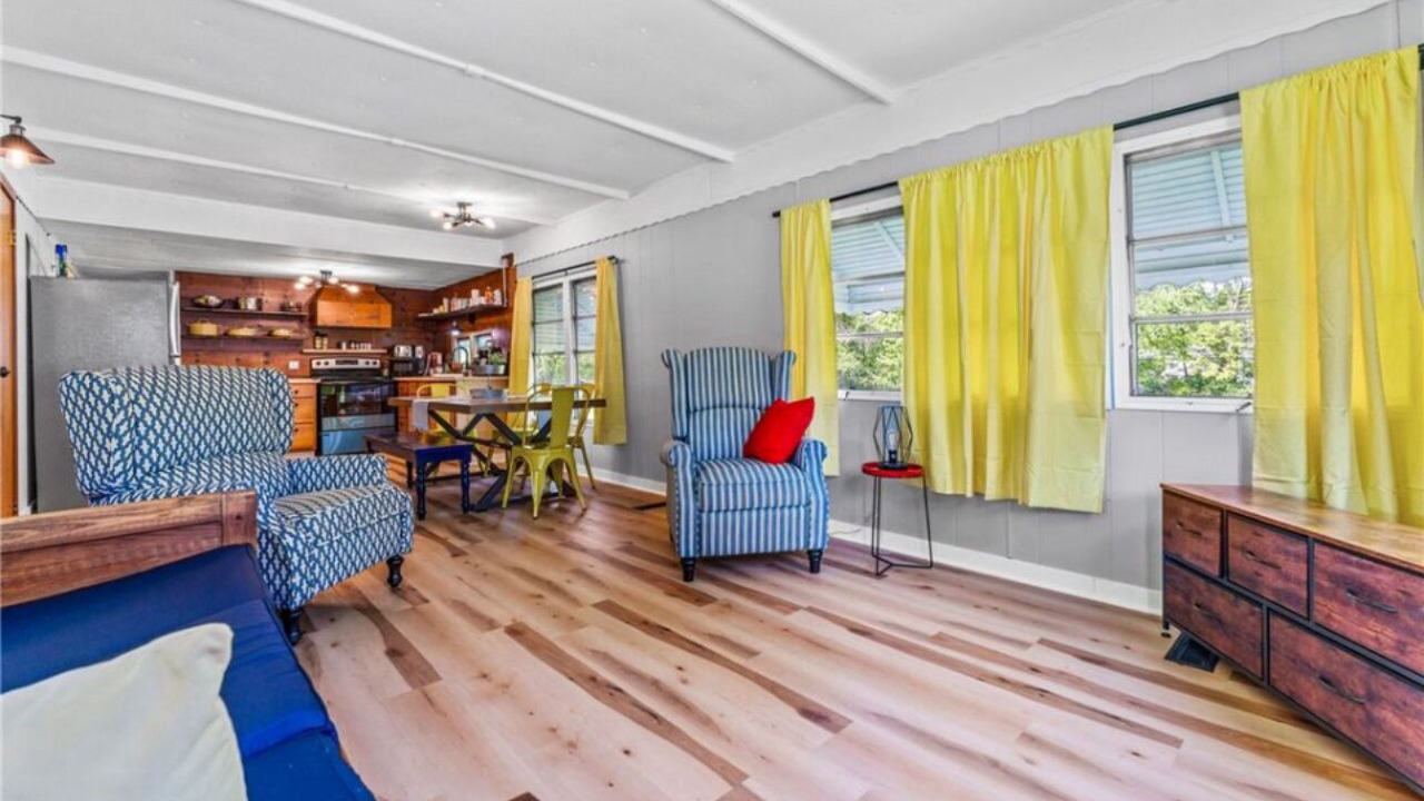 Photo of Livingroom in Pymatuning Central