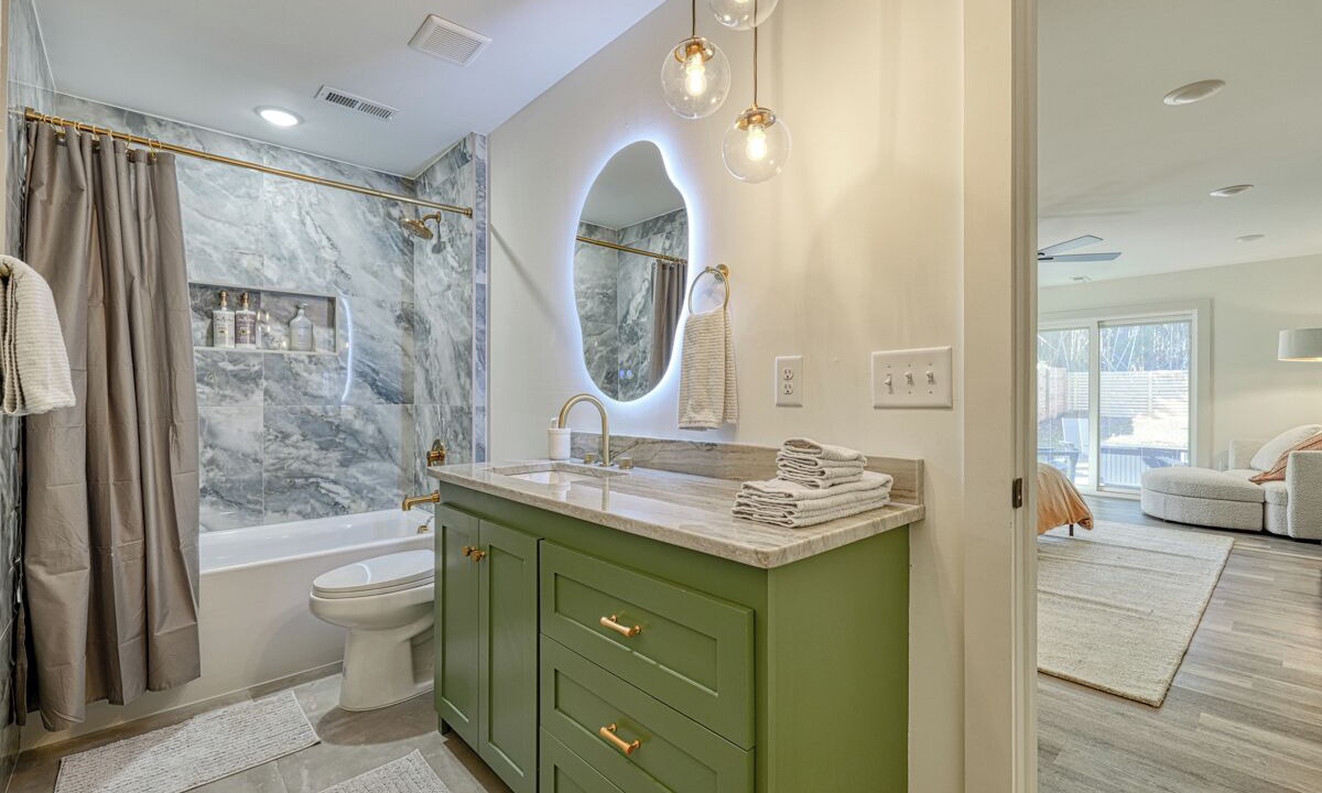 Photo of Bathroom in Dunean