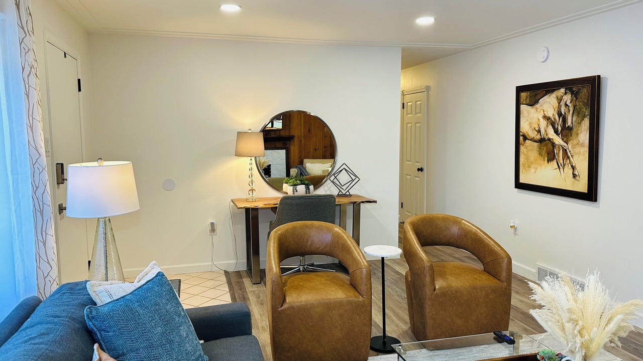 Photo of Livingroom in West Goshen
