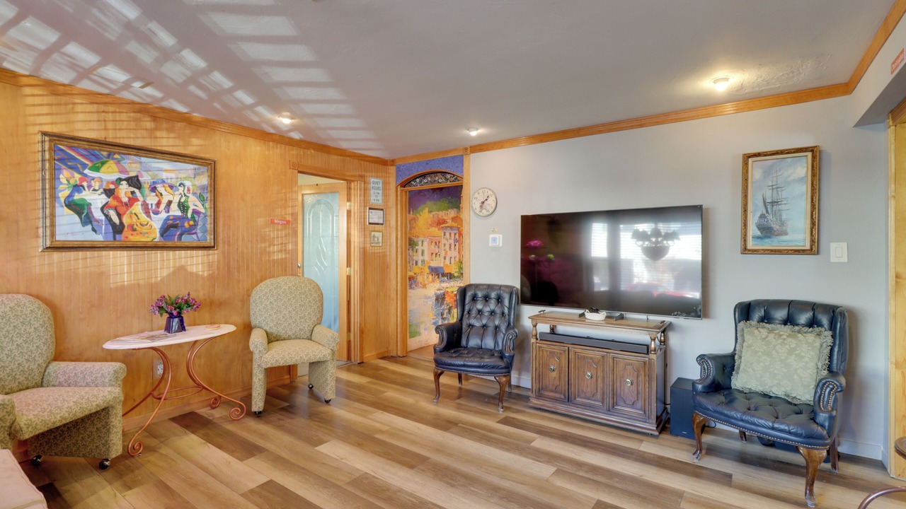 Photo of Livingroom in Downtown Reno